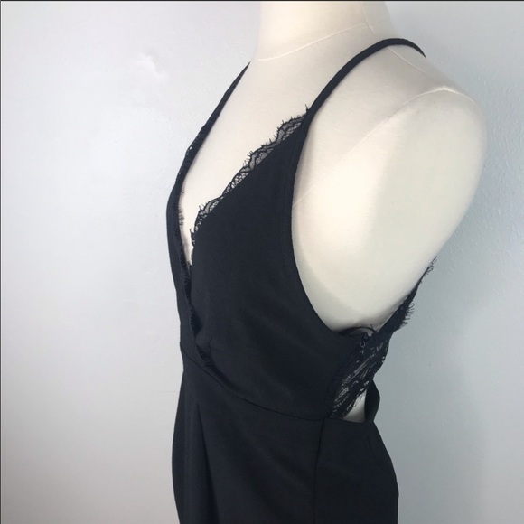 Black plunge dress with lace back - Picture 2 of 4